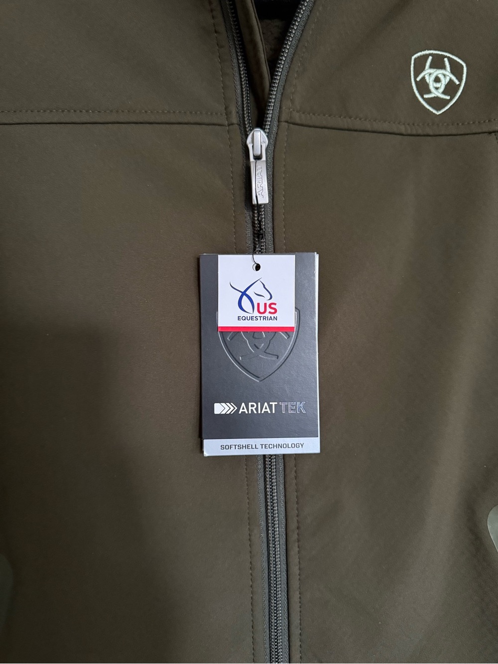 Ariat Softshell Jacket - Picture 4 of 6